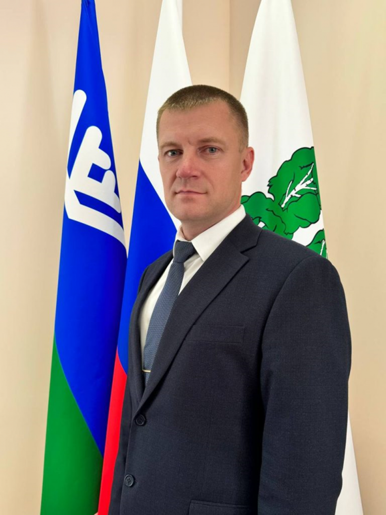 Фото. Глава Березовского района Александров Руслан Владимирович